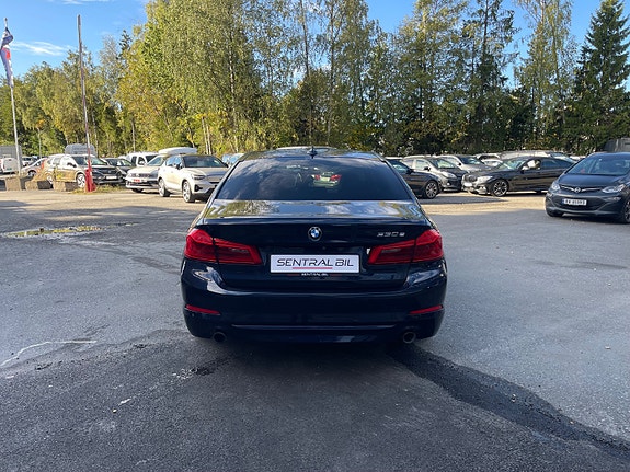 BMW 530e 8 of 30