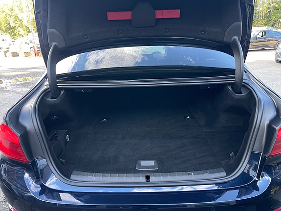 BMW 530e 17 of 30