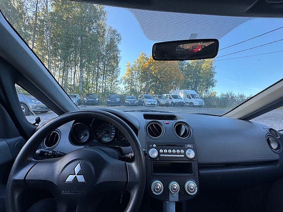 Mitsubishi Colt 11 of 14