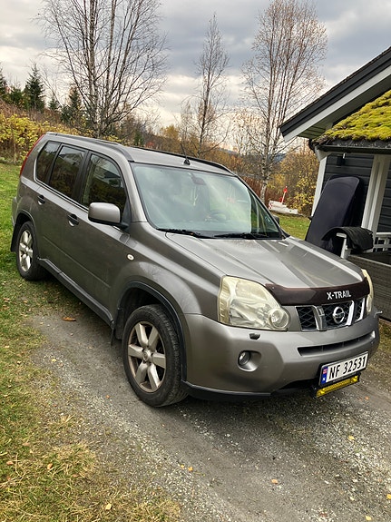 Nissan X-Trail 5 of 8