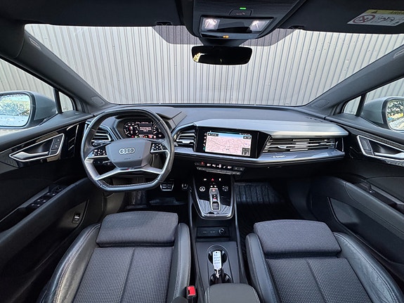 Audi Q4 e-tron 9 of 30