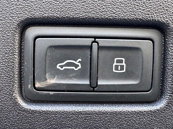 Audi Q4 e-tron 25 of 30