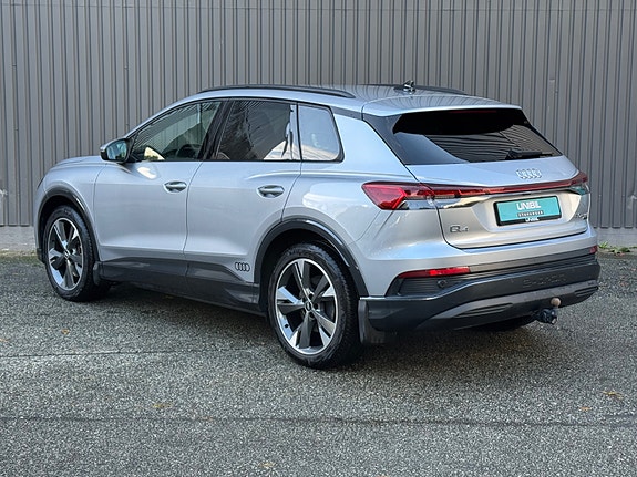 Audi Q4 e-tron 3 of 30