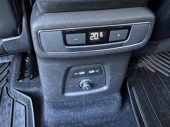 Audi Q4 e-tron 26 of 30