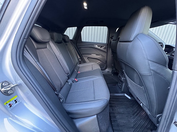 Audi Q4 e-tron 18 of 30