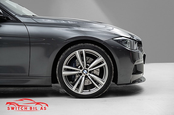 BMW 330d 8 of 24