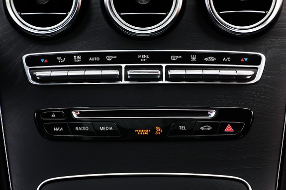 Mercedes-Benz GLC350 e 23 of 27
