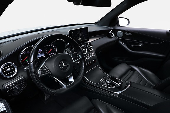 Mercedes-Benz GLC350 e 11 of 27
