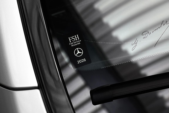 Mercedes-Benz GLC350 e 27 of 27