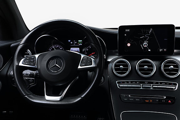 Mercedes-Benz GLC350 e 16 of 27