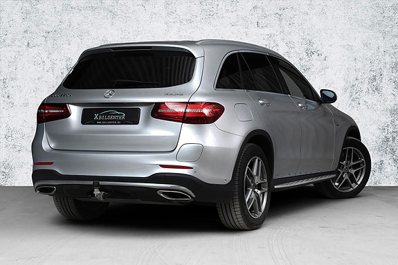 Mercedes-Benz GLC350 e 2 of 27