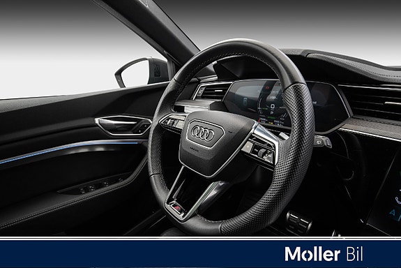 Audi SQ8 e-tron 30 of 30