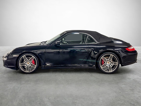 Porsche 911 Carrera 4S 2 of 22