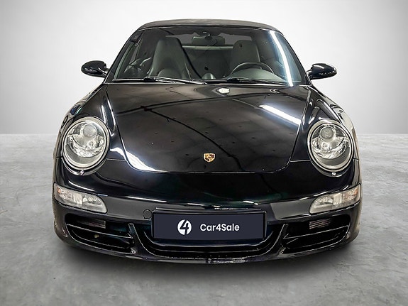 Porsche 911 Carrera 4S 8 of 22