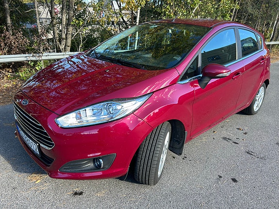 Ford Fiesta 10 of 13