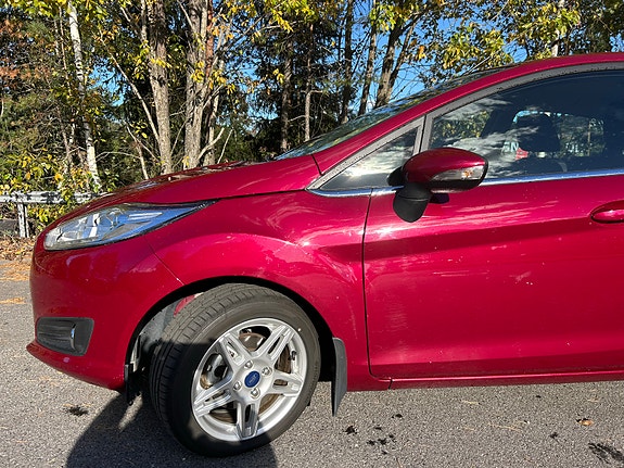 Ford Fiesta 3 of 13