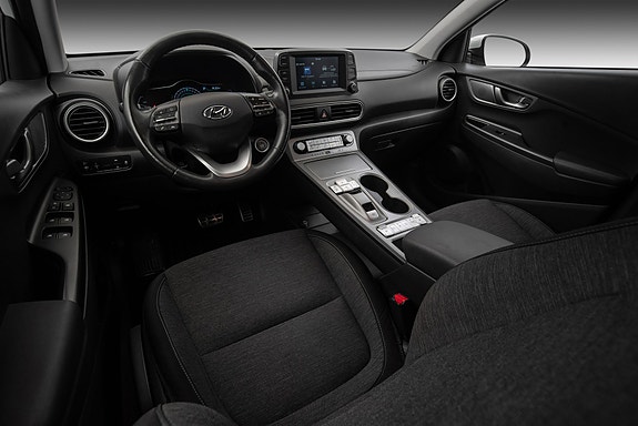 Hyundai Kona 12 of 25