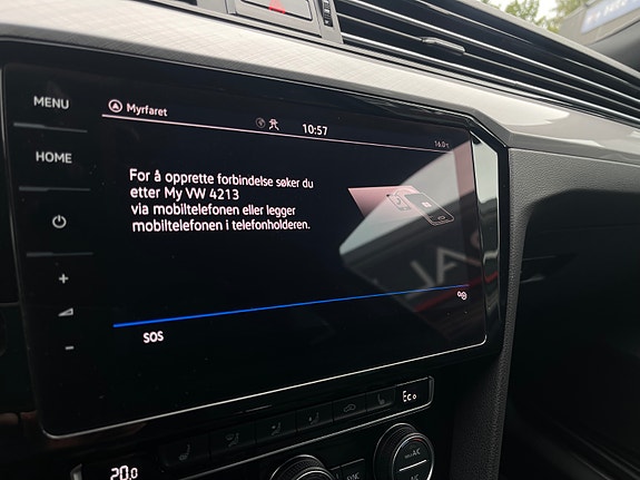 Volkswagen Passat 26 of 30