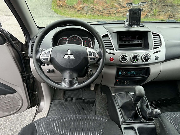 Mitsubishi L200 5 of 8