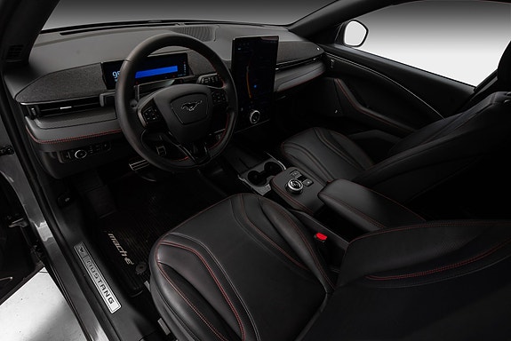 Ford Mustang Mach-E 12 of 28