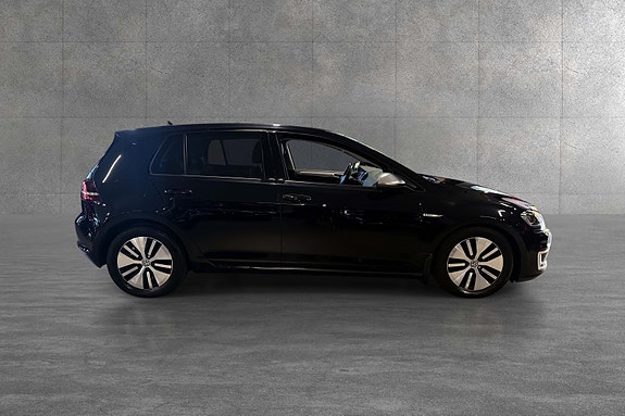 Volkswagen e-Golf VII 8 of 28