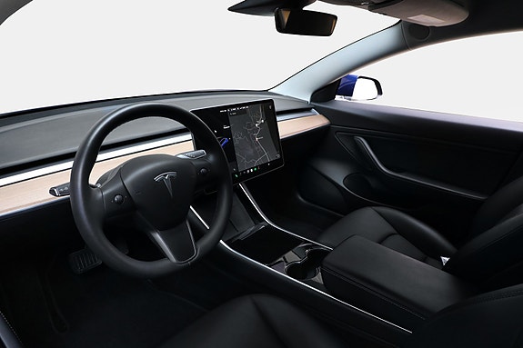 Tesla Model 3 8 of 19