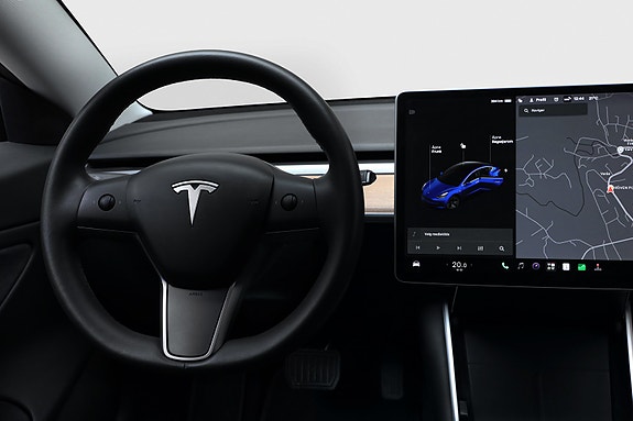 Tesla Model 3 14 of 19