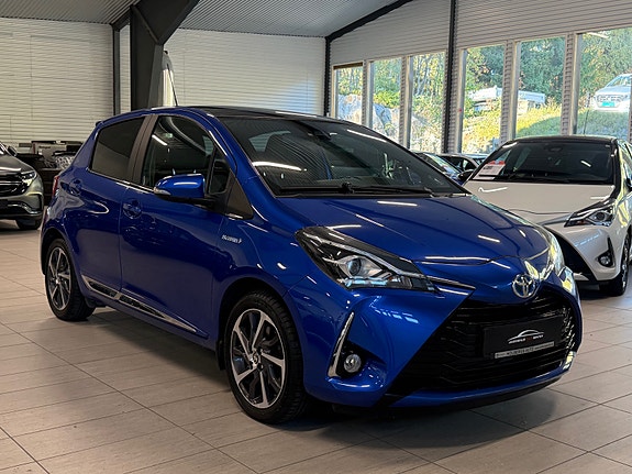Toyota Yaris 5 of 30