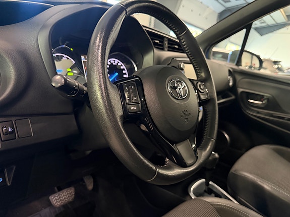 Toyota Yaris 28 of 30