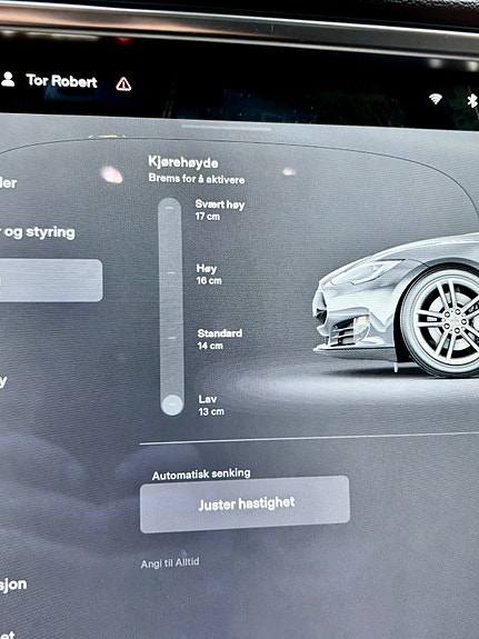 Tesla Model S 22 of 23