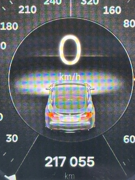 Tesla Model S 14 of 23