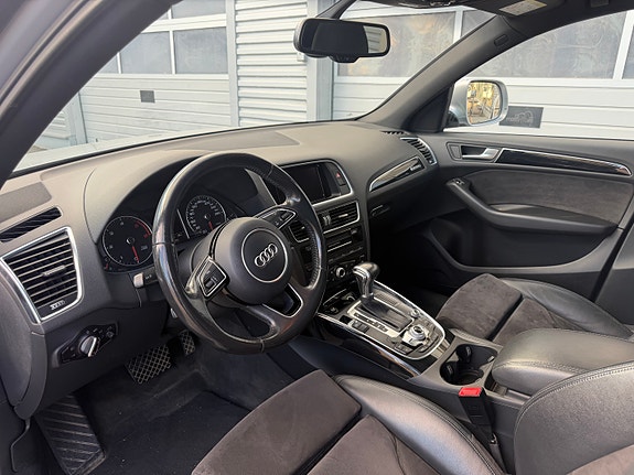 Audi Q5 4 of 6
