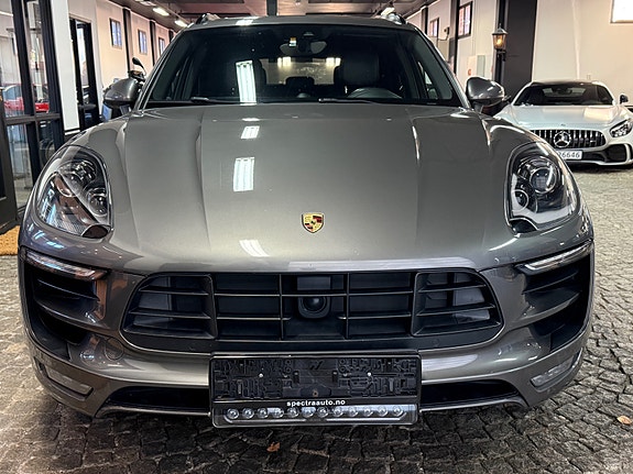 Porsche Macan S 8 of 30