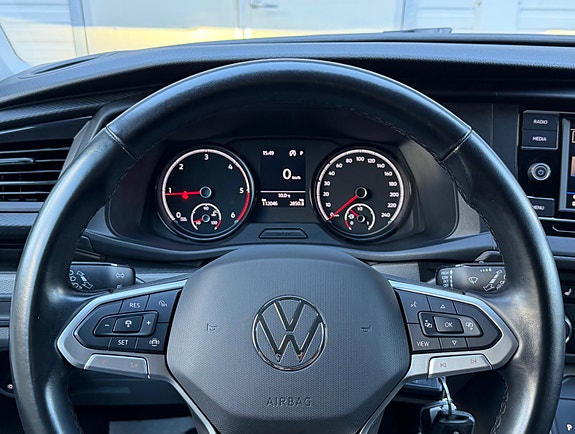 Volkswagen Transporter 28 of 30
