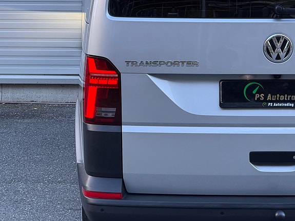 Volkswagen Transporter 10 of 30