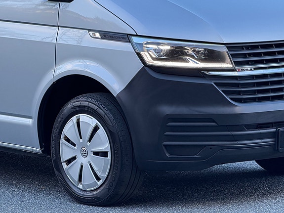 Volkswagen Transporter 15 of 30