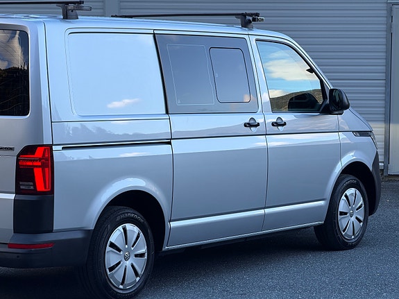Volkswagen Transporter 14 of 30