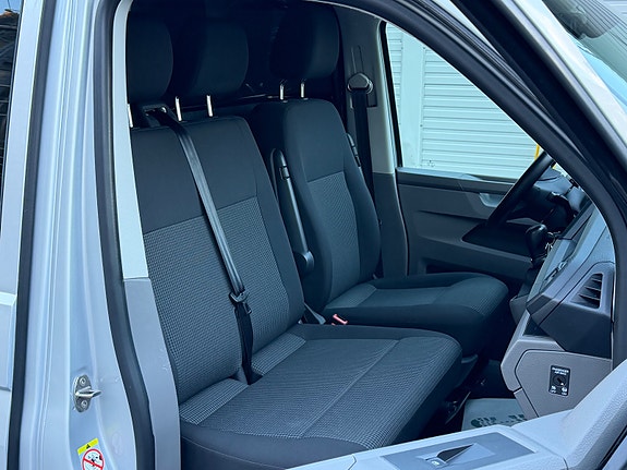 Volkswagen Transporter 25 of 30