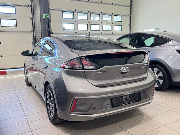 Hyundai IONIQ 7 of 30