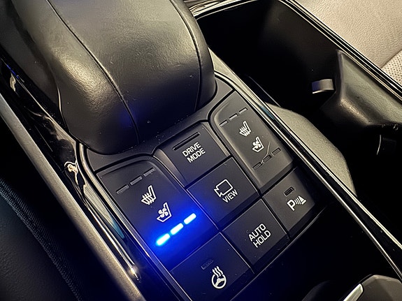 Hyundai IONIQ 22 of 30
