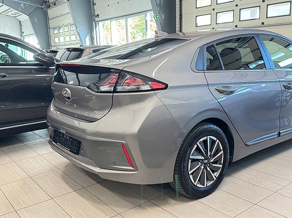 Hyundai IONIQ 9 of 30