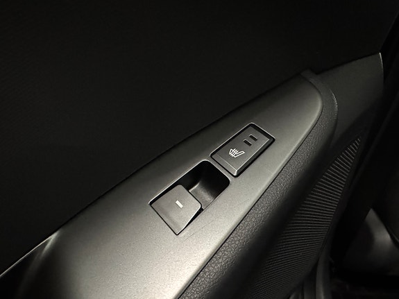 Hyundai IONIQ 18 of 30