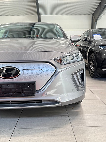 Hyundai IONIQ 3 of 30