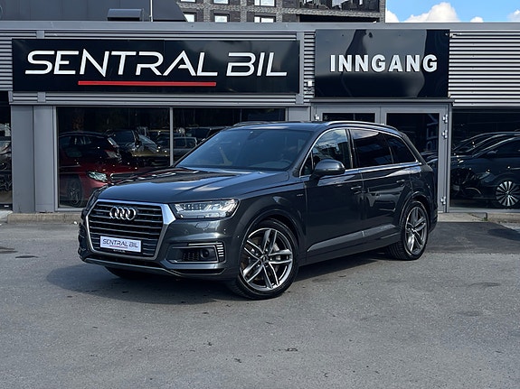 Audi Q7 3 of 30