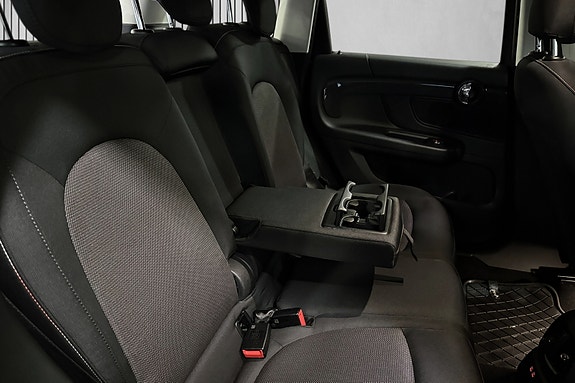 MINI Countryman Cooper SE 17 of 30