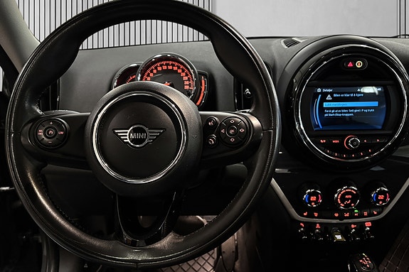MINI Countryman Cooper SE 14 of 30
