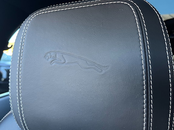 Jaguar I-PACE 13 of 30
