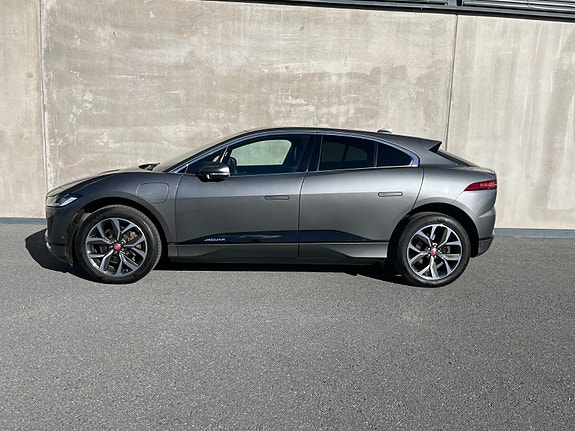 Jaguar I-PACE 4 of 30