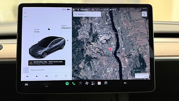 Tesla Model 3 20 of 30