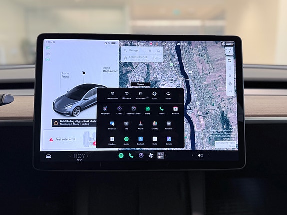 Tesla Model 3 28 of 30